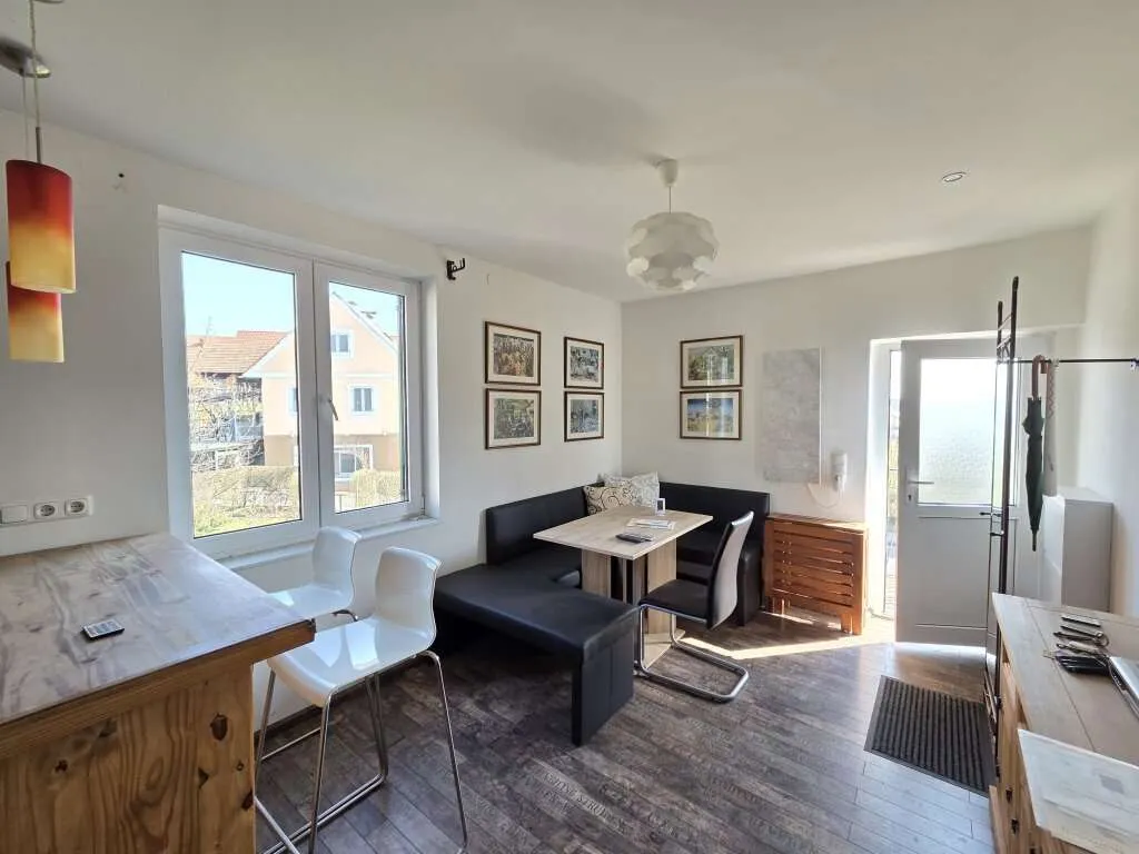 Älteres Kleinwohnhaus mit Potenzial samt Südbalkon - Ansicht 3