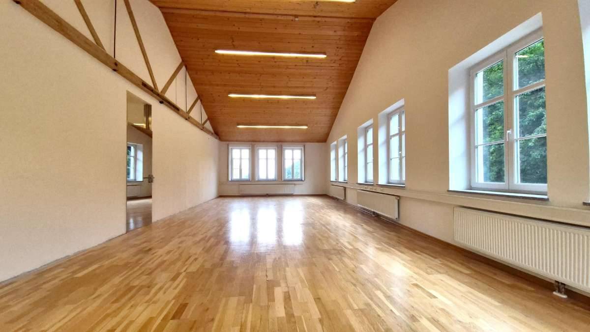 Repräsentative Räumlichkeiten für Praxis, Büro oder Studio!, Linz