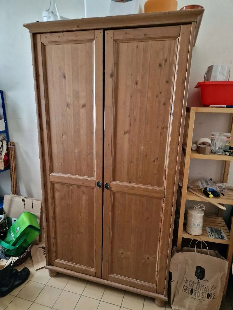 IKEA LEKSVIK - Kleiderschrank (2 TÜREN) - Projekt für Bastler, € 0,- (1150 Wien)
