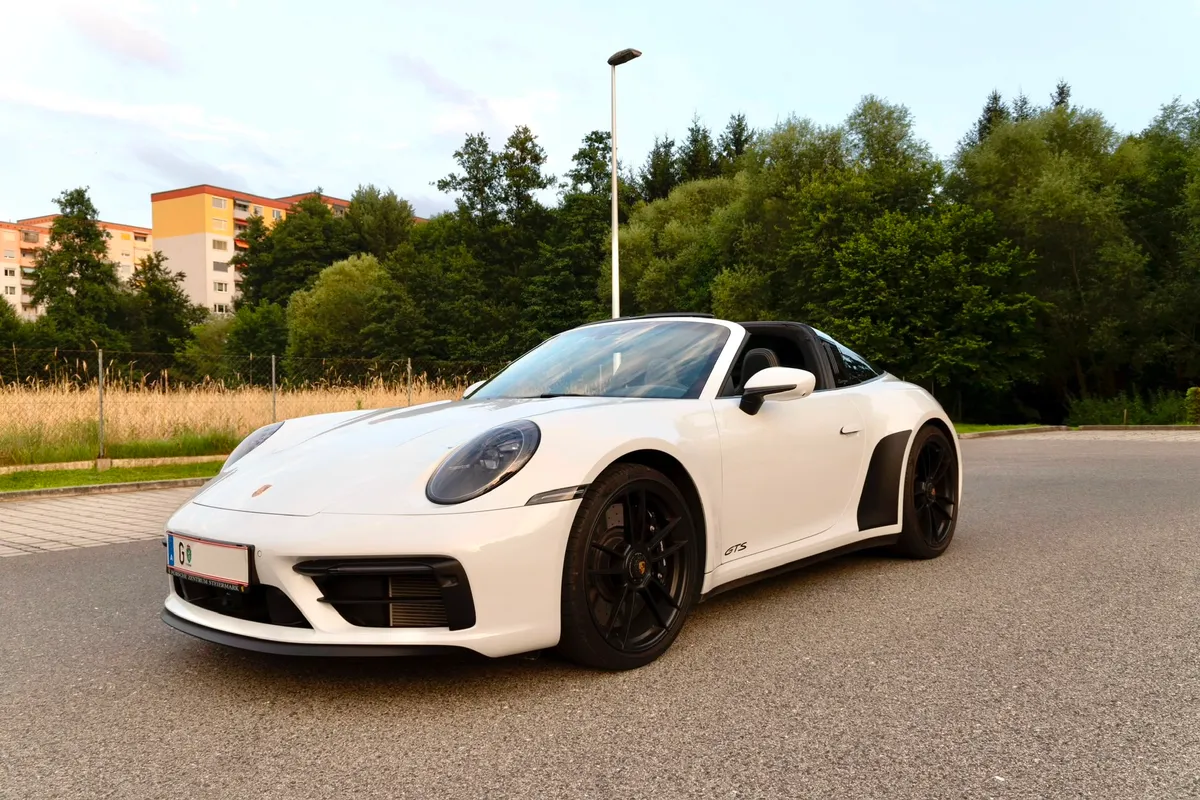 Porsche 911