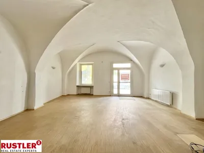 Gewerbeimmobilie mieten in Mödling – 82 m², € 1.768 – Bild 1 von 4