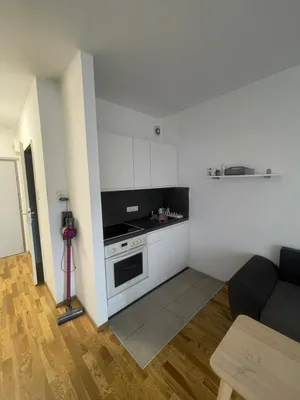 1-Zimmer-Wohnung mieten in Linz – 32 m², € 560 – Bild 1 von 10