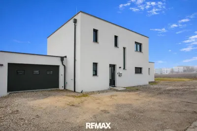 6-Zimmer-Haus kaufen in Krems Land – 215 m², € 675.000 – Bild 3 von 28