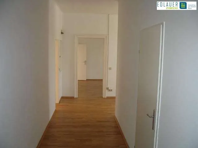 Großzügige Altbau-Büroflächen in direkter Innestadtlage! - Ansicht 3