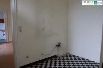 15-Zimmer-Gewerbeimmobilie mieten in Sankt Pölten – 435 m², € 5.371 – Bild 12 von 14