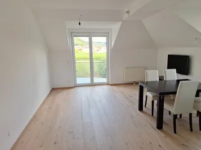 3-Zimmer-Wohnung mieten in Neunkirchen – 73 m², € 991