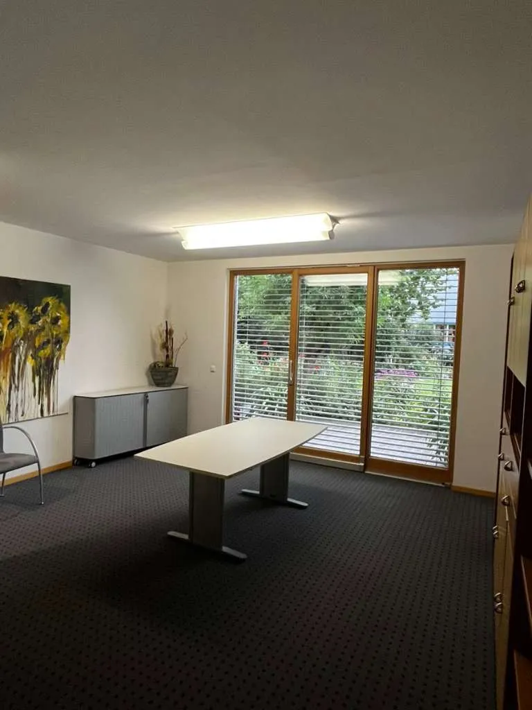 Moderne Büro- oder Praxisflächen in Uttendorf zu vermieten - Ansicht 3