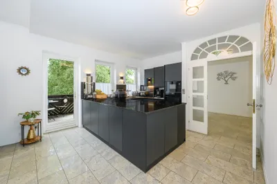 6-Zimmer-Haus kaufen in Baden – 300 m², € 2.225.000 – Bild 5 von 14
