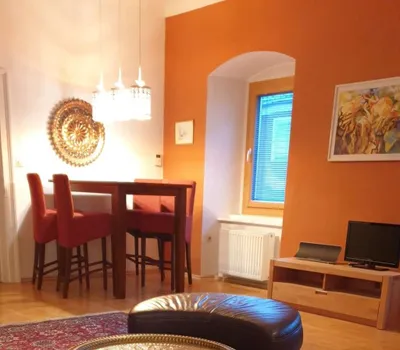 2-Zimmer-Wohnung kaufen in Gmunden – 80 m², € 259.000 – Bild 2 von 34