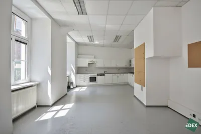 5-Zimmer-Gewerbeimmobilie mieten in Wien – 198 m², € 2.900 – Bild 10 von 13