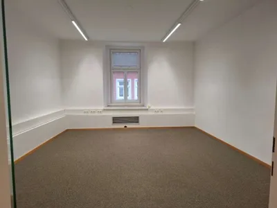 3-Zimmer-Gewerbeimmobilie mieten in Bruck-Mürzzuschlag – 87 m², € 856 – Bild 2 von 9