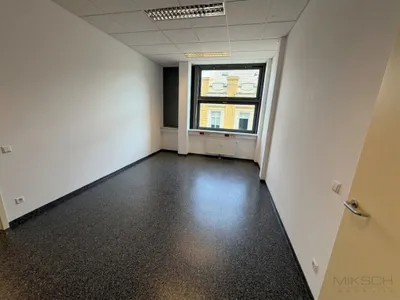Gewerbeimmobilie mieten in Sankt Pölten – 267 m², € 2.588 – Bild 3 von 10