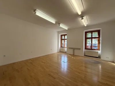 4-Zimmer-Gewerbeimmobilie mieten in Krems an der Donau – 86 m², € 744 – Bild 1 von 17