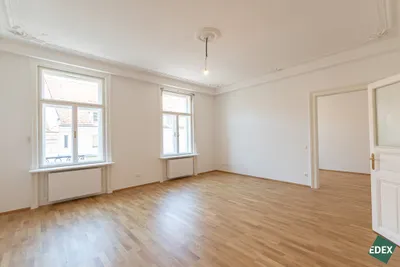 Exklusive 4-Zimmer-Altbau-Wohnung unweit vom Stadtpark