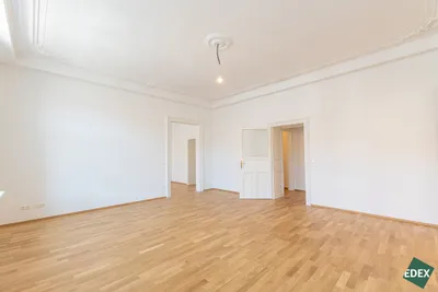 Exklusive 4-Zimmer-Altbau-Wohnung unweit vom Stadtpark – Bild 3