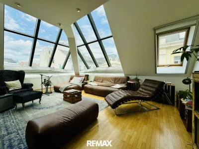 Außergewöhnliche Dachgeschoss-Maisonette mit Dachterrasse und beeindruckendem Wienblick nahe Naschmarkt