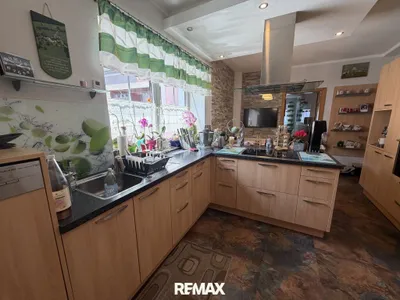11-Zimmer-Gewerbeimmobilie kaufen in Amstetten – 375 m², € 695.000 – Bild 2 von 63