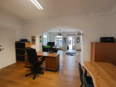 3-Zimmer-Gewerbeimmobilie kaufen in Vöcklabruck – 95 m², € 450.000 – Bild 4 von 5