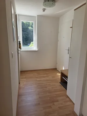 2-Zimmer-Wohnung mieten in Neunkirchen – 50,46 m², € 716 – Bild 6 von 9