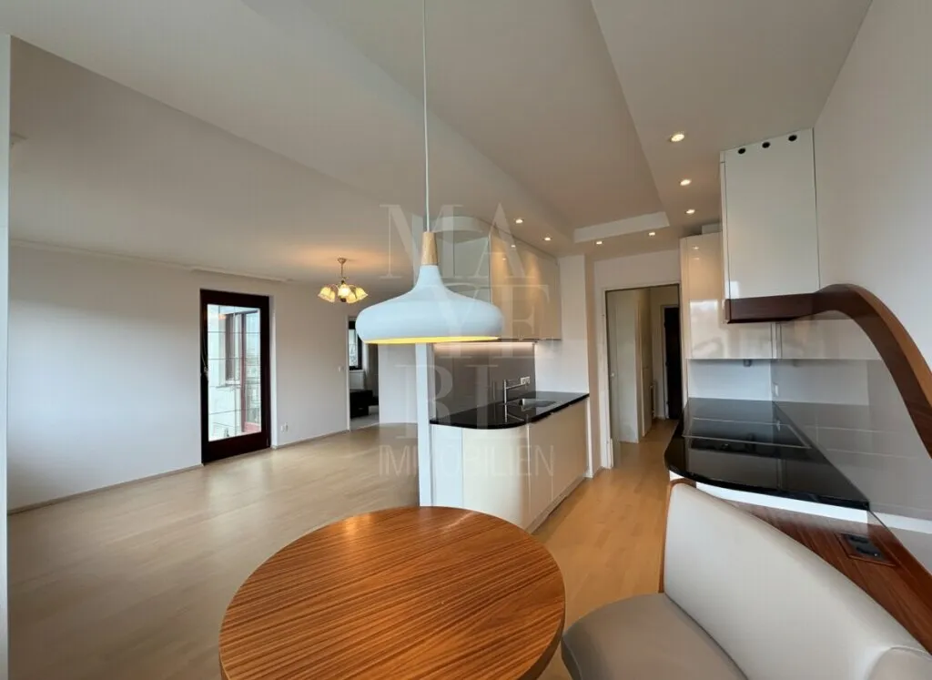 Sanierte 2-Zimmer-Wohnung mit Balkon, Weitblick | Ruhelage - Nähe Neustift am Walde - Widok 3