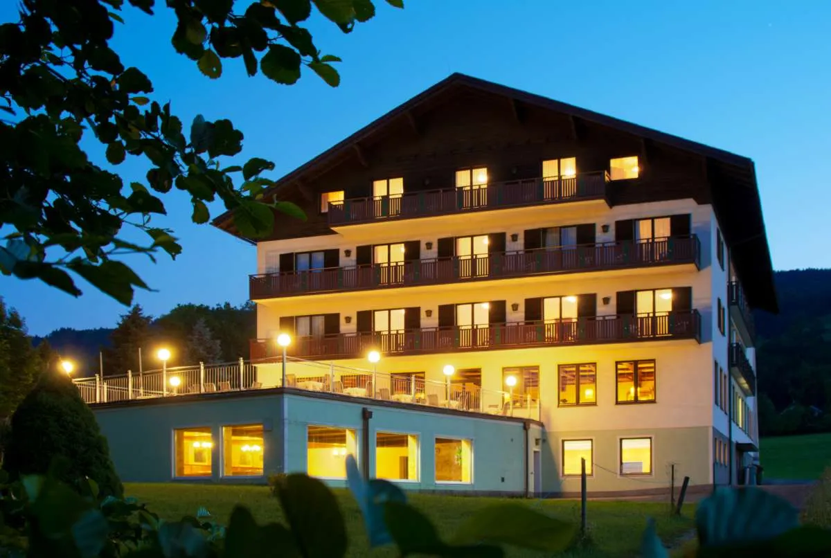 Einzigartiges Haus am See inkl. Wellnessbereich - Ansicht 3