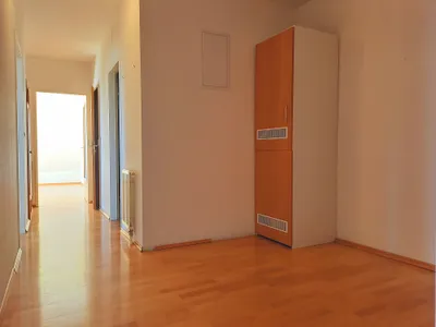 3-Zimmer-Wohnung mieten in Baden – 71 m², € 931 – Bild 13 von 14