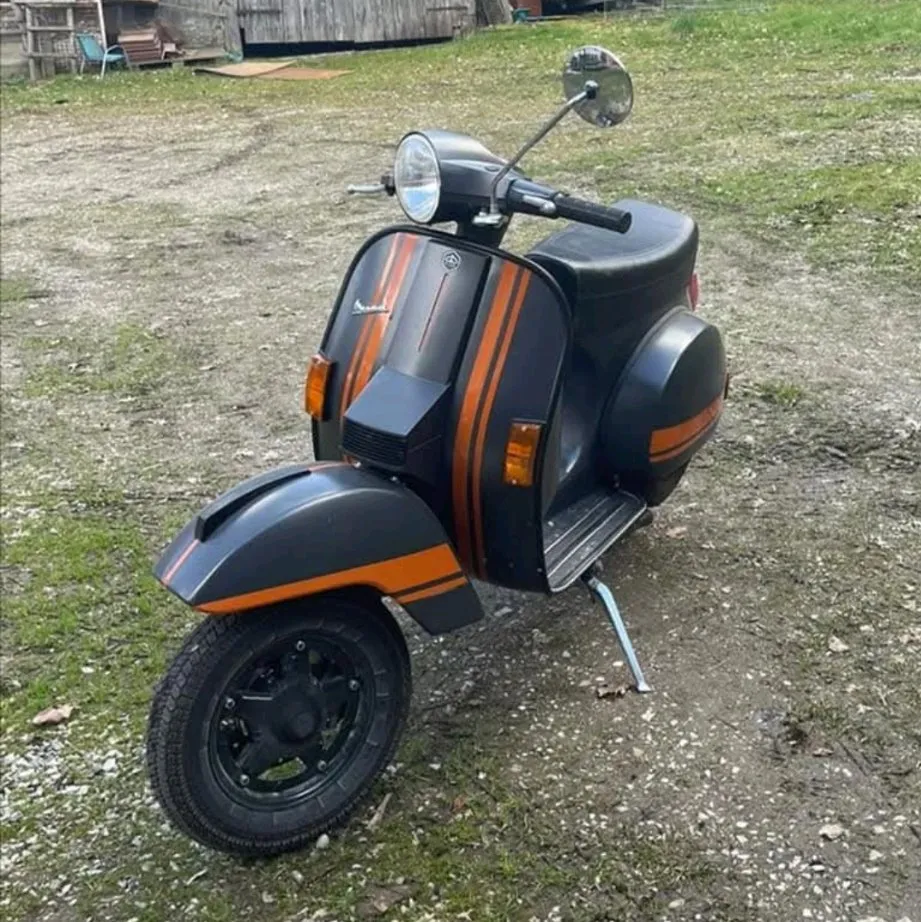 Vespa PX