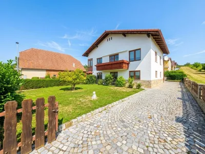 4-Zimmer-Haus kaufen in Hollabrunn – 96 m², € 239.000