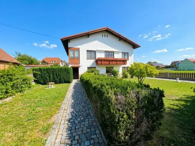 4-Zimmer-Haus kaufen in Hollabrunn – 96 m², € 239.000 – Bild 2 von 15