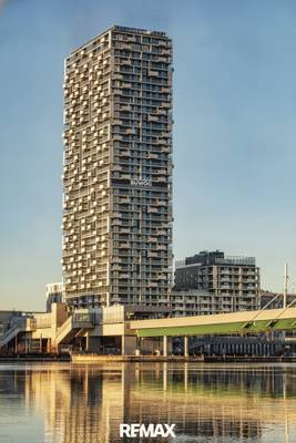 Modernes Wohnen im Marina Tower - 2-Zimmer-WG mit Loggia und direkter U2-Anbindung