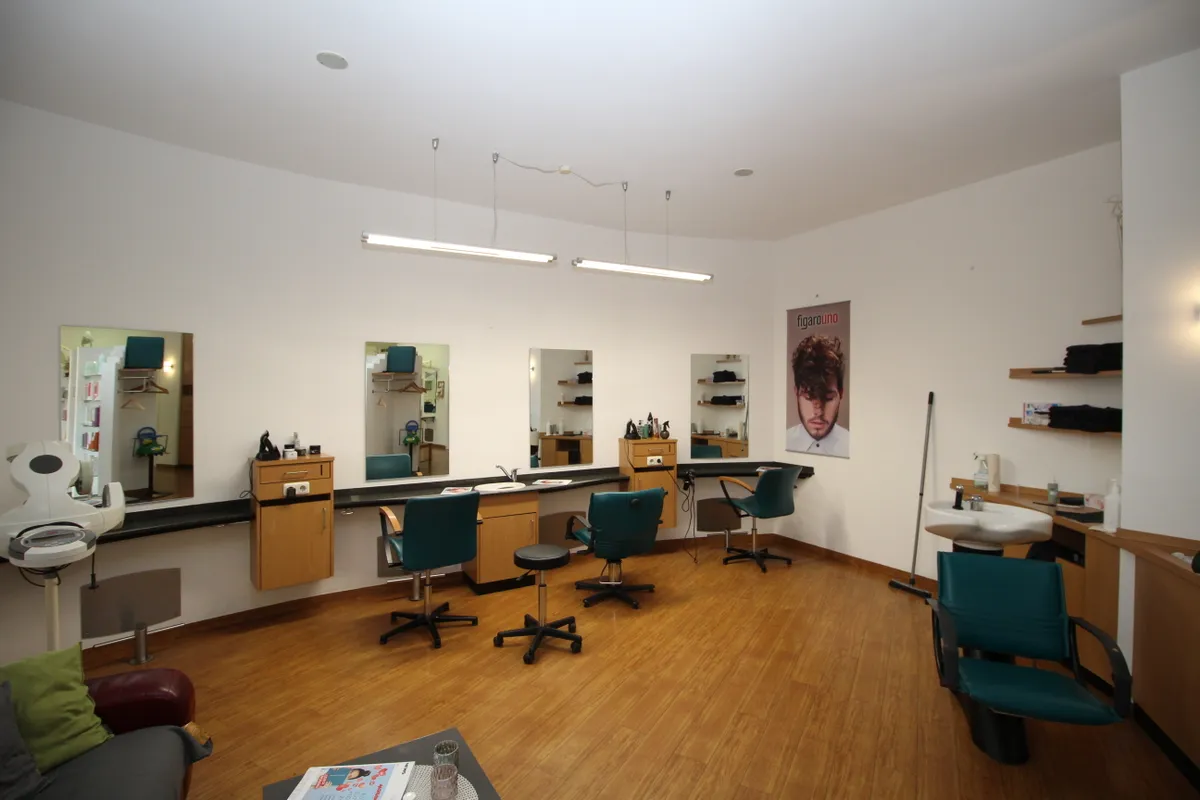 Friseursalon zu vermieten - sofort betriebsbereit, komplette Einrichtung inkludiert ABLÖSEFREI - Ansicht 2