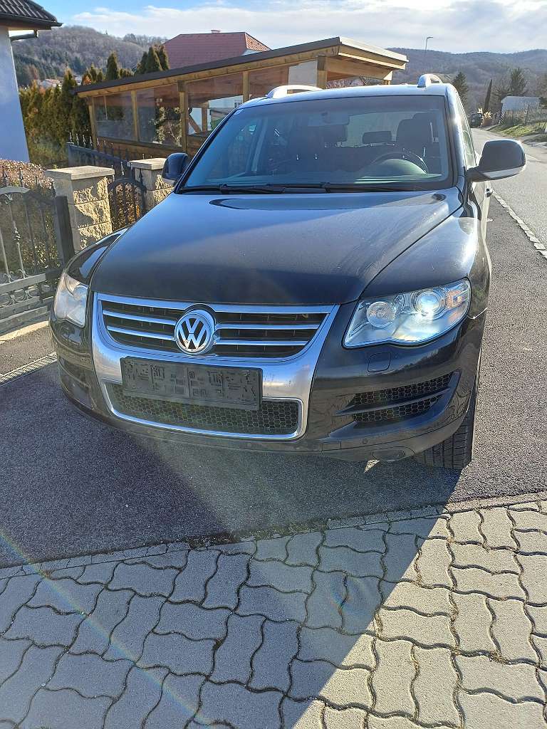 VW Touareg V6 TDI DPF Tiptronic SUV / Geländewagen