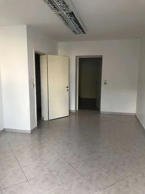 2-Zimmer-Gewerbeimmobilie mieten in Villach – 44 m², € 615 – Bild 2 von 2