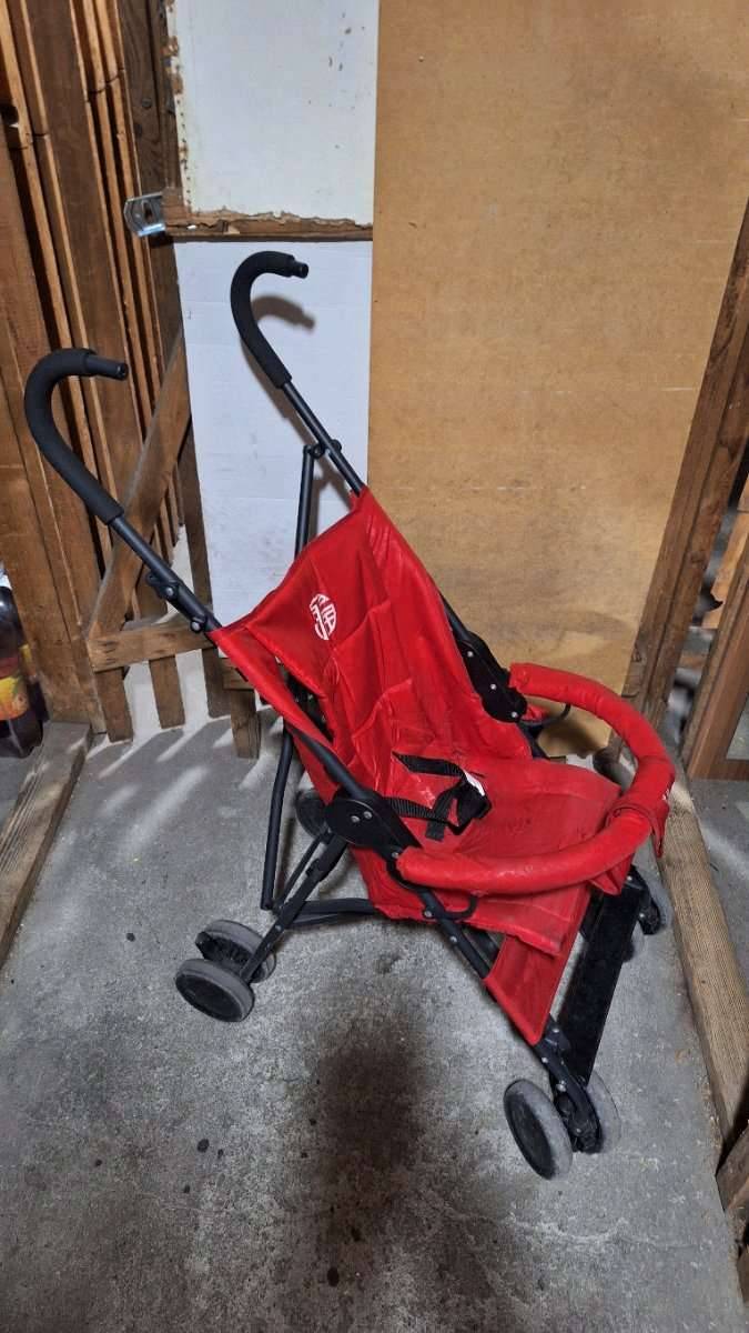 Klappbarer Kinderwagen,  15,- (4020 Linz) - willhaben