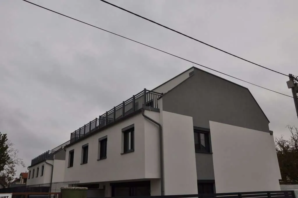 JUNK MODERN LIVING! PROVISIONSFREI! ERSTBEZUG! LUFTWÄRMEPUMPE! ELEKTRISCHE AUßENROLLÄDEN! – pohled 3