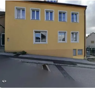 11-Zimmer-Gewerbeimmobilie kaufen in Neunkirchen – 309 m², € 590.000 – Bild 2 von 17
