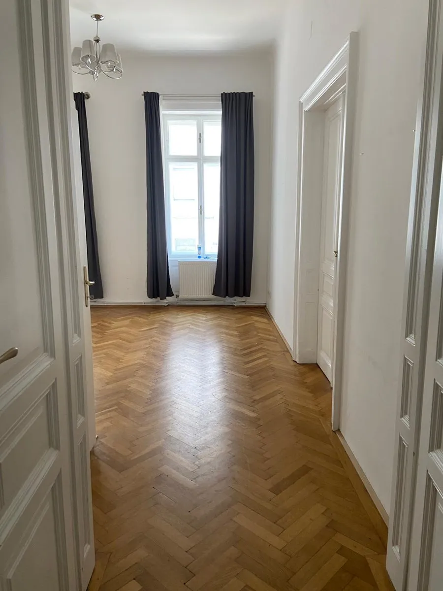 Nur Hundeliebhaber: Nachmieter für WG-Zimmer in wunderschöner Altbauwohnung und traumhafter Lage gesucht, Wien