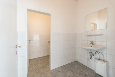 4-Zimmer-Gewerbeimmobilie mieten in Zell am See – 486 m², € 4.371 – Bild 9 von 10