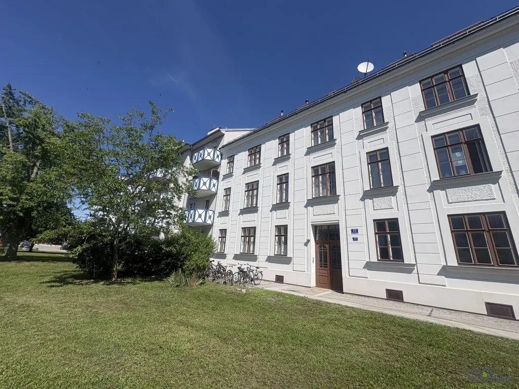Renovierte Altbauwohnung 2 Zimmer - Ansicht 2