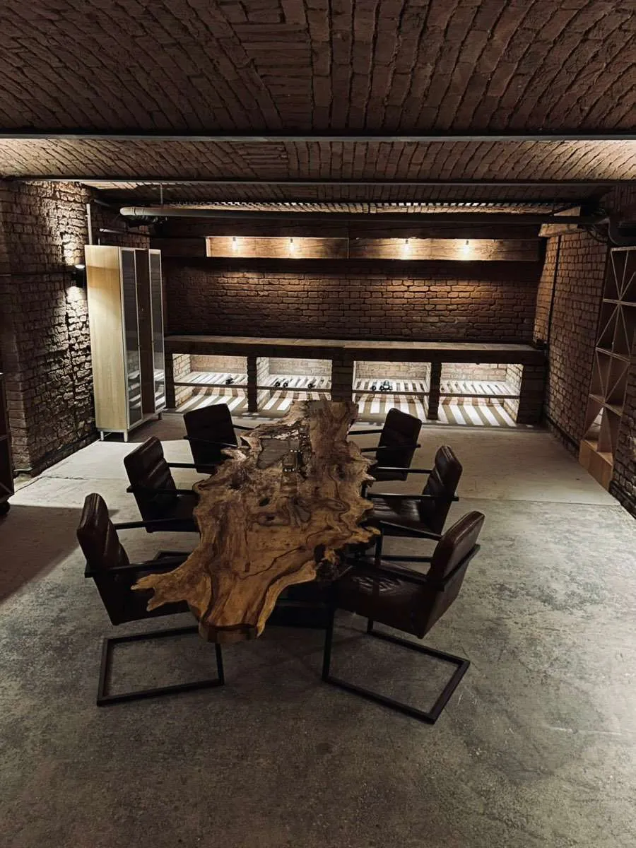 Rarität in 1070 Wien - Exklusiver Gewölbekeller - Private Lounge / Weinkeller in Toplage - Ansicht 3