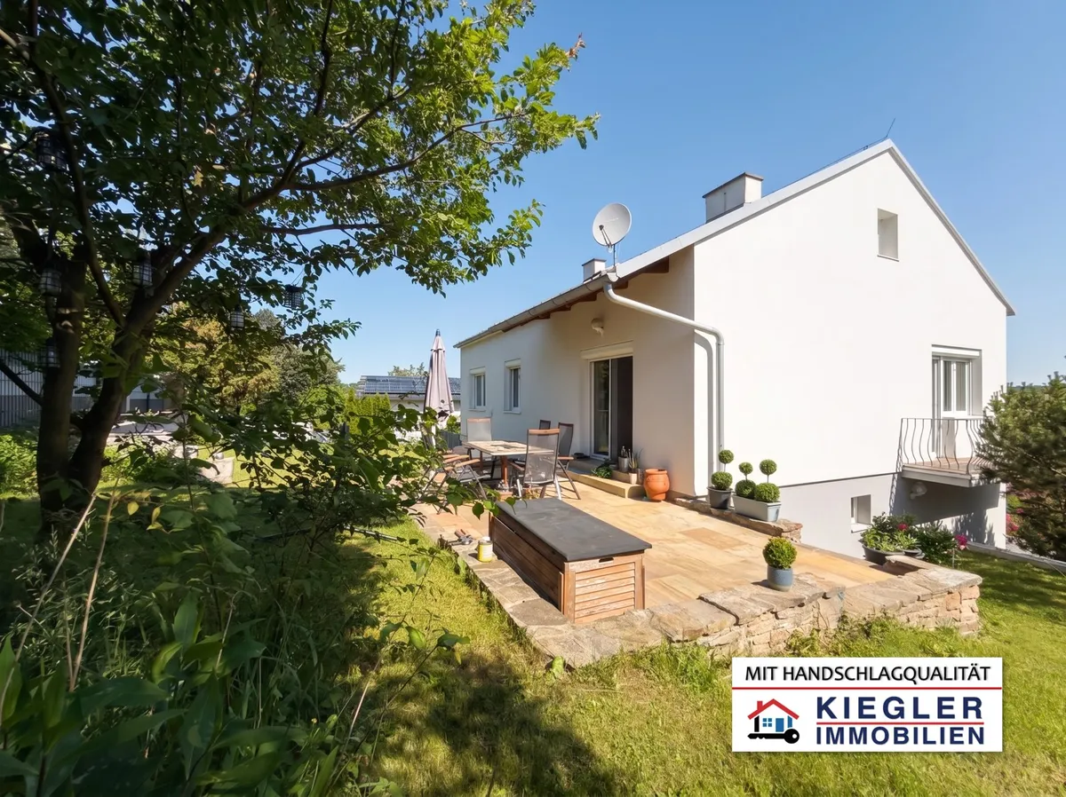 +++ WOHNTRAUM IM GRÜNEN +++ RENOVIERTES EINFAMILIENHAUS MIT WEITBLICK, IDYLLISCHEM GARTEN UND GROßZÜGIGEM PLATZANGEBOT IN EICHGRABEN! - Widok 3