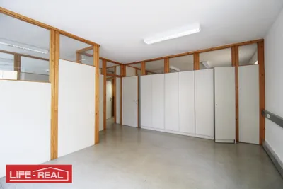 7-Zimmer-Gewerbeimmobilie mieten in Ried im Innkreis – 175 m², € 1.566 – Bild 2 von 8