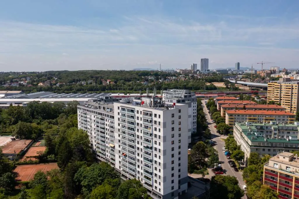 Hauffgasse 37-47 | Motorradstellplatz in der Garage - Ansicht 3