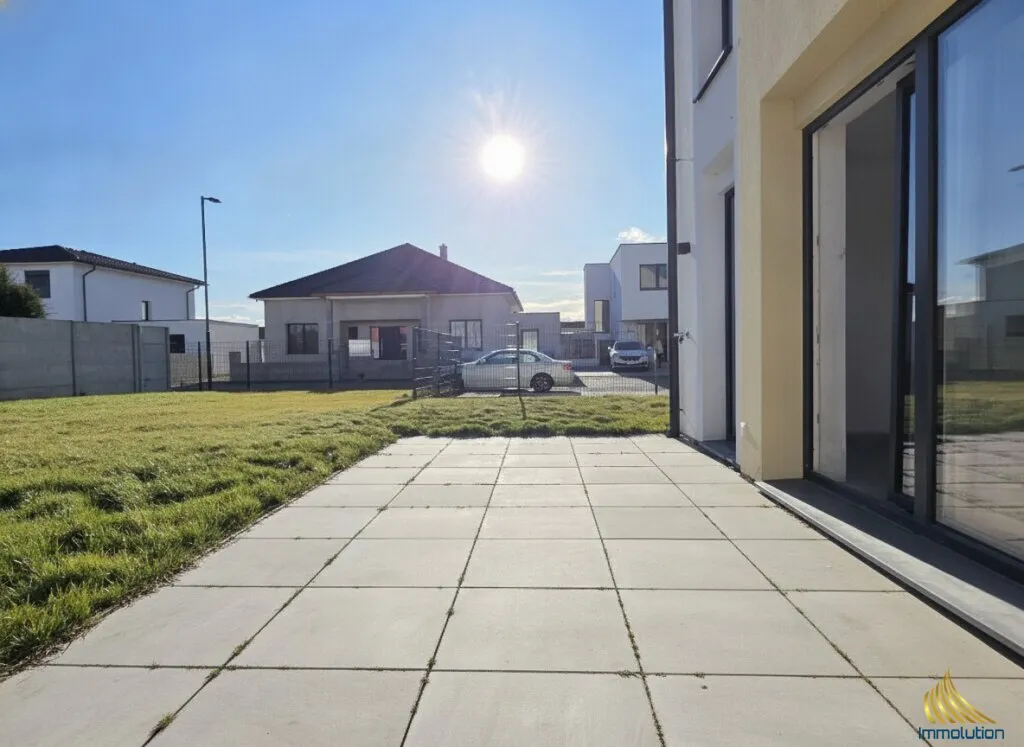 Modernes Eckreihenhaus - großer Garten - Süd-West-Ausrichtung - 5 Zimmer - 2 Stellplätze - Ansicht 2