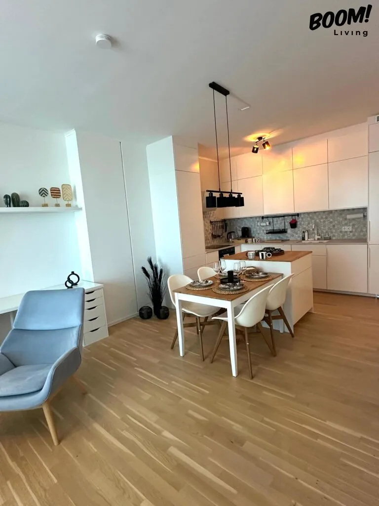 Modernes Wohnen im Triiiple Tower - Exklusive 2-Zimmer-Wohnung mit Balkon & Rooftop-Pool – pohled 2