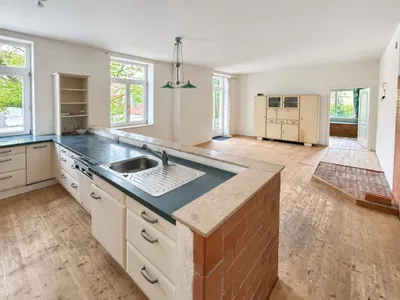 8-Zimmer-Haus kaufen in Bruck an der Leitha – 220 m², € 390.000 – Bild 4 von 20