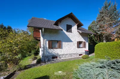 5-Zimmer-Haus kaufen in Vöcklabruck – 130 m², € 266.000 – Bild 3 von 30