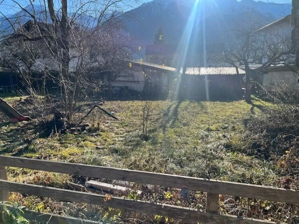 Baugrundstück in sonniger Lage von Telfs für großes Einfamilienhaus geeignet - Ansicht 2