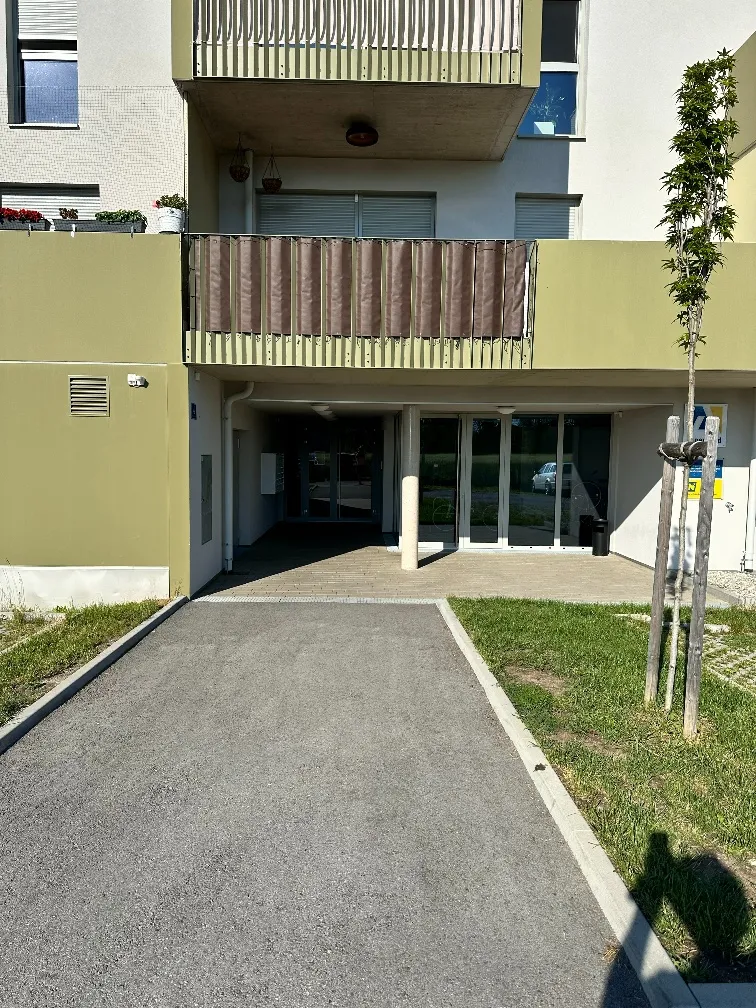Top Wohnung in bester Lage wegen Umzug sucht Nachmieter - Ansicht 2
