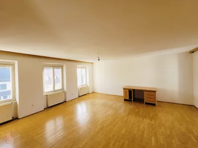 7-Zimmer-Wohnung kaufen in Weiz – 262,44 m², € 279.000 – Bild 5 von 15
